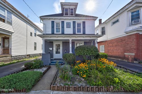 1230 Chrisler Ave, Schenectady, NY, 12303-1817 | Card Image