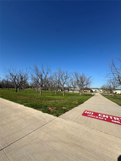 6011 Bonanza Dr, Granbury, TX, 76049-4501 | Card Image