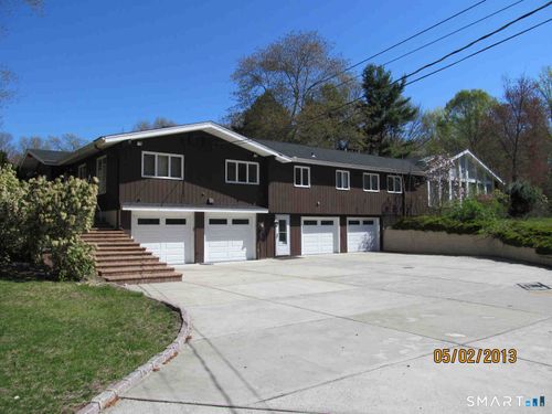 212 Honeycomb Ln, Milford, CT, 06461-1672 | Card Image