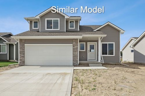 936 Lavender Lane, Pella, IA, 50219 | Card Image
