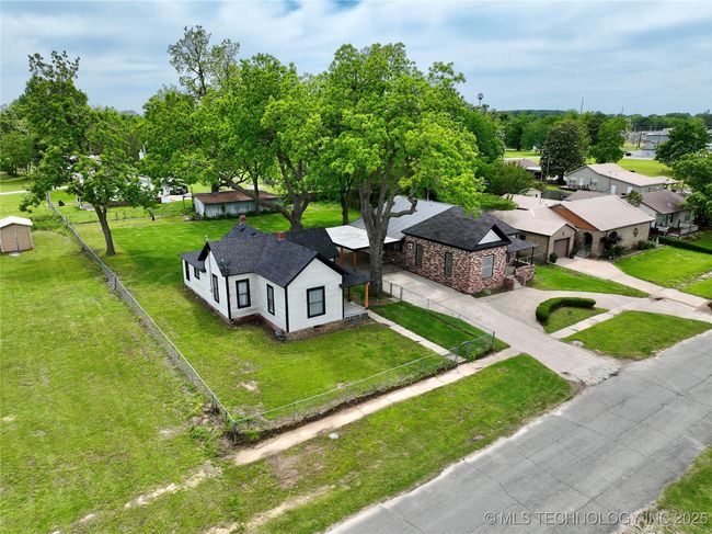 216 Belt St, House other with 3 bedrooms, 2 bathrooms and null parking in Eufaula OK | Image 48