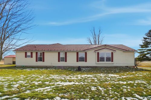 20228 Fairmount Rd, Wapakoneta, OH, 45895-9049 | Card Image