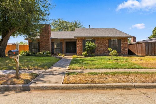 932 Grand Teton Dr, Plano, TX, 75023-7104 | Card Image