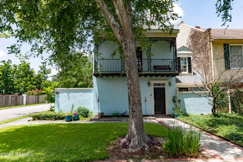 211 Ursuline St, Lafayette, LA, 70506-5816 | Card Image