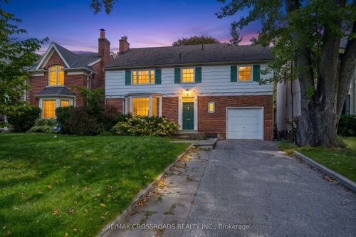 19 Strathgowan Cres, Toronto, ON, M4N2Z6 | Card Image