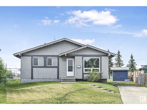 9202 79 St, Fort Saskatchewan, AB, T8L3L7 | Card Image
