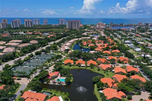 q101-583 Beachwalk Cir, NAPLES, FL, 34108-8730 | Card Image