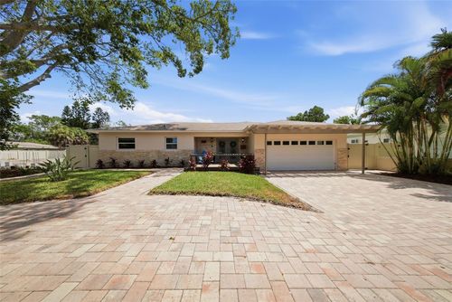 7039 Hibiscus Ave S, SOUTH PASADENA, FL, 33707-2813 | Card Image