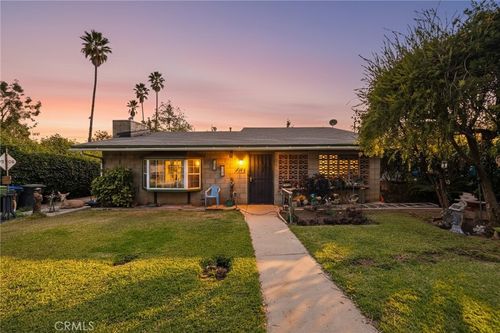 40665 Dutton St, Cherry Valley, CA, 92223-4533 | Card Image