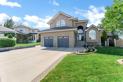 67 Penland Way Ne, Medicine Hat, AB, T1C1X2 | Card Image