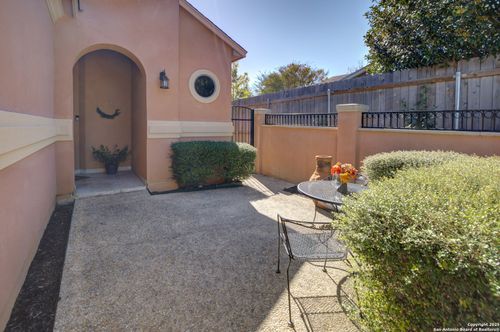 1165 Legacy Dr, New Braunfels, TX, 78130-1129 | Card Image