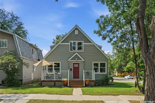 1502 Lorne Ave, Saskatoon, SK, S7H1Y1 | Card Image