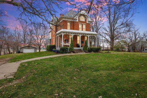 320 East St, Tipton, IA, 52772-1950 | Card Image