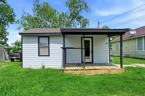 506 Bluebonnet St, Aubrey, TX, 76227-9094 | Card Image