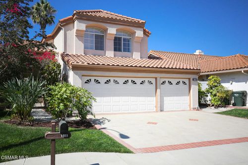1811 Fox Springs Cir, Newbury Park, CA, 91320-5905 | Card Image