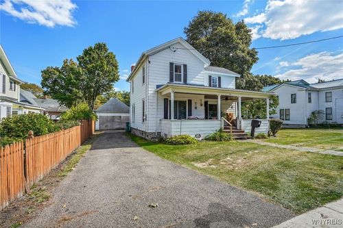 72 N Center St, Perry, NY, 14530-1034 | Card Image