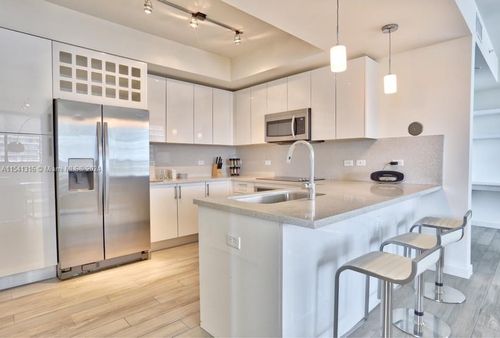 apt-1504-999 Sw 1st Ave, Miami, FL, 33130-3424 | Card Image