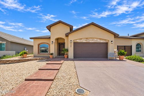 232 Flor Papagayo Way, Socorro, TX, 79927-3415 | Card Image