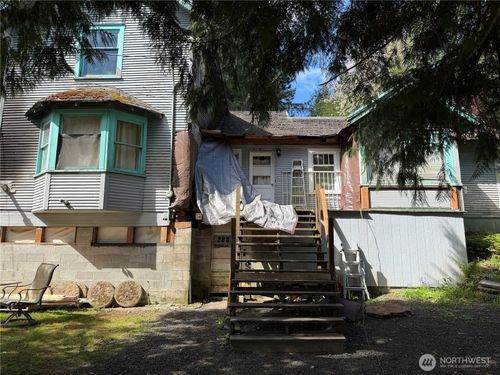2833 Wishkah Road, Aberdeen, WA, 98520 | Card Image