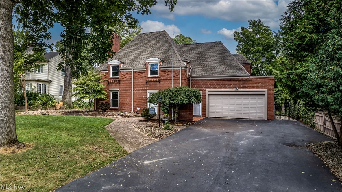 Crescent Dr, Warren, OH 44483