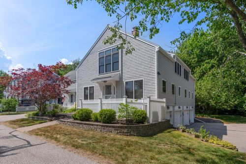 9-9 Benjamin Hubbard Ln, Kennebunk, ME, 04043-7358 | Card Image