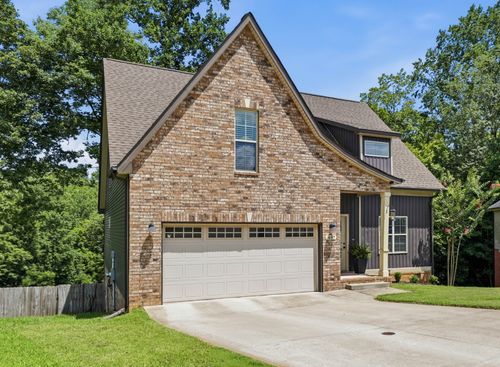 487 Parkvue Village Way, Clarksville, TN, 37043-5588 | Card Image