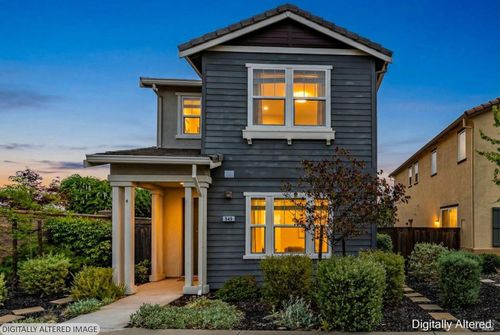 543 Vega Way, Vacaville, CA, 95687-8294 | Card Image