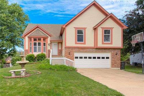 8300 W 148th St, Overland Park, KS, 66223-2705 | Card Image