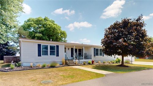 313 Applewood Dr, Lockport, NY, 14094-9150 | Card Image