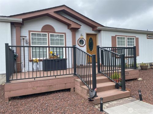 234 E E St, Forks, WA, 98331-9043 | Card Image