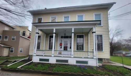 107 Greenwich St, Belvidere, NJ, 07823-1455 | Card Image