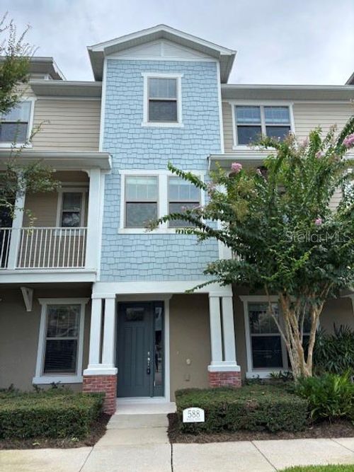 588 Piazza Pt, OVIEDO, FL, 32765-5420 | Card Image