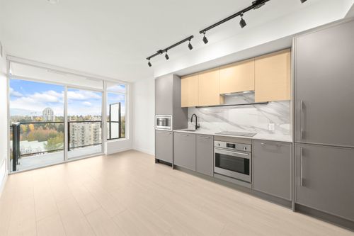 1407-13745 George Junction, Surrey, BC, V3T0V8 | Card Image