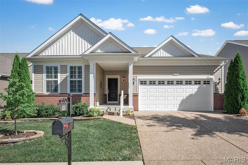 431 Barn Swallow Dr, Lake St Louis, MO, 63367-1877 | Card Image