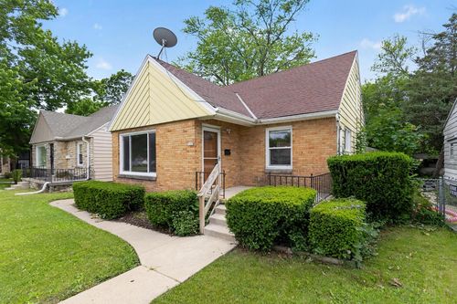 7107 W Beckett Avenue, Milwaukee, WI, 53216 | Card Image