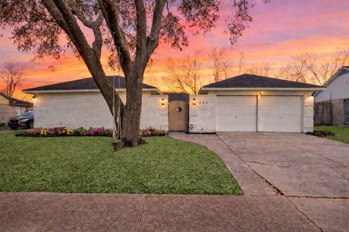 602 W Castle Harbour Dr, Friendswood, TX, 77546-5626 | Card Image