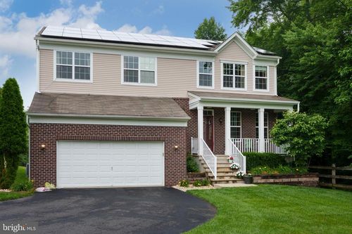 1 Elmcrest Ct, Monroe Township, NJ, 08831-3811 | Card Image