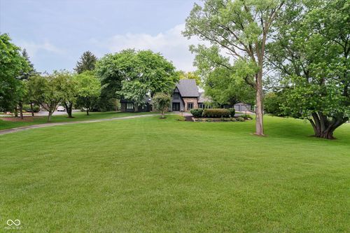 16714 Oak Rd, Westfield, IN, 46074-9367 | Card Image