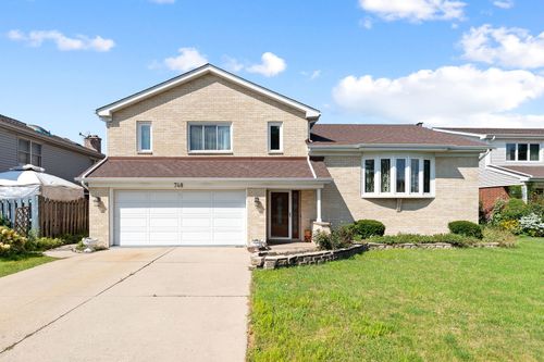748 Yorkshire Ln, Des Plaines, IL, 60016-7537 | Card Image