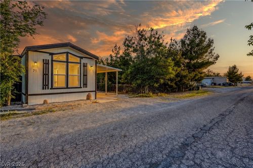 71 Vegas Valley Dr, Pahrump, NV, 89048-5445 | Card Image