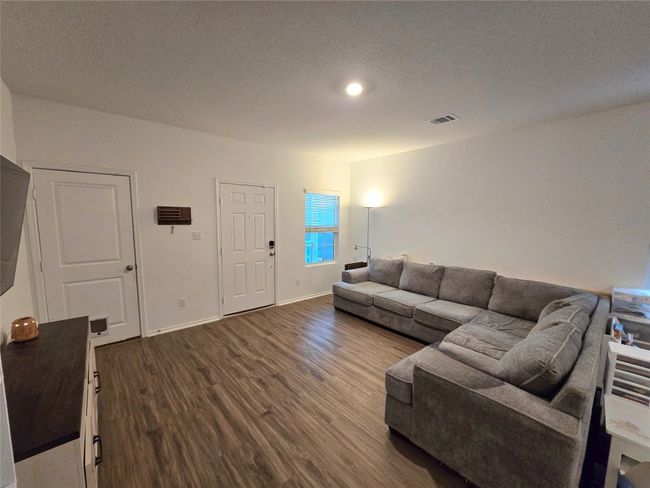 1126 Cattail Ln, House other with 3 bedrooms, 2 bathrooms and null parking in Bastrop TX | Image 4