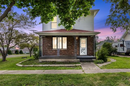 401 7th Ave, Clarence, IA, 52216-9420 | Card Image