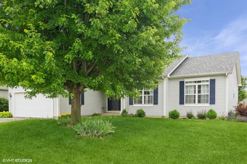 3452 Basswood Ln, Dekalb, IL, 60115-8286 | Card Image
