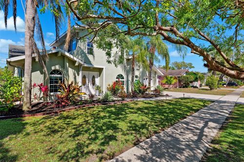 640 Kenneth Way, Tarpon Springs, FL, 34689-2295 | Card Image