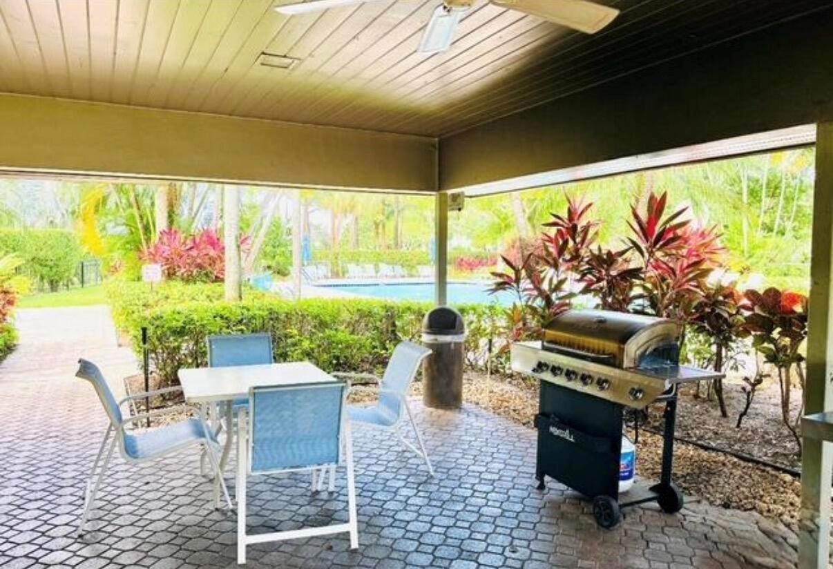 Residential in Pompano Beach 2