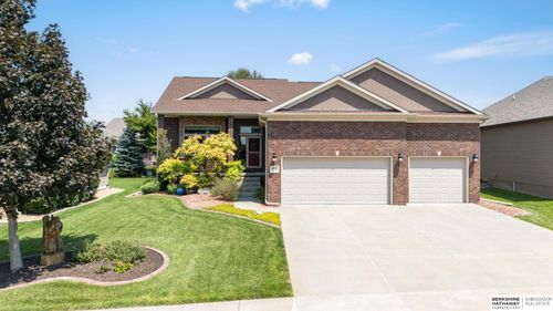 8910 S 28th St, Lincoln, NE, 68516-5979 | Card Image