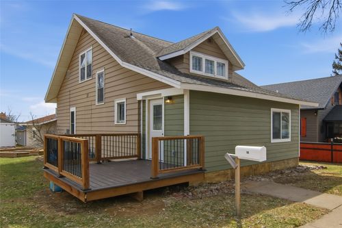 708 13th Ave, Bloomer, WI, 54724-1751 | Card Image