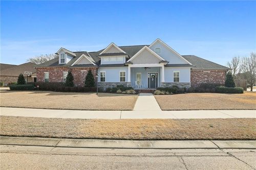 826 Decatur St, Ponchatoula, LA, 70454-9714 | Card Image