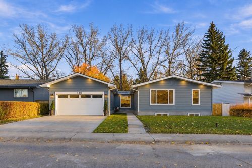 180 Maple Court Cres Se, Calgary, AB, T2J1W1 | Card Image