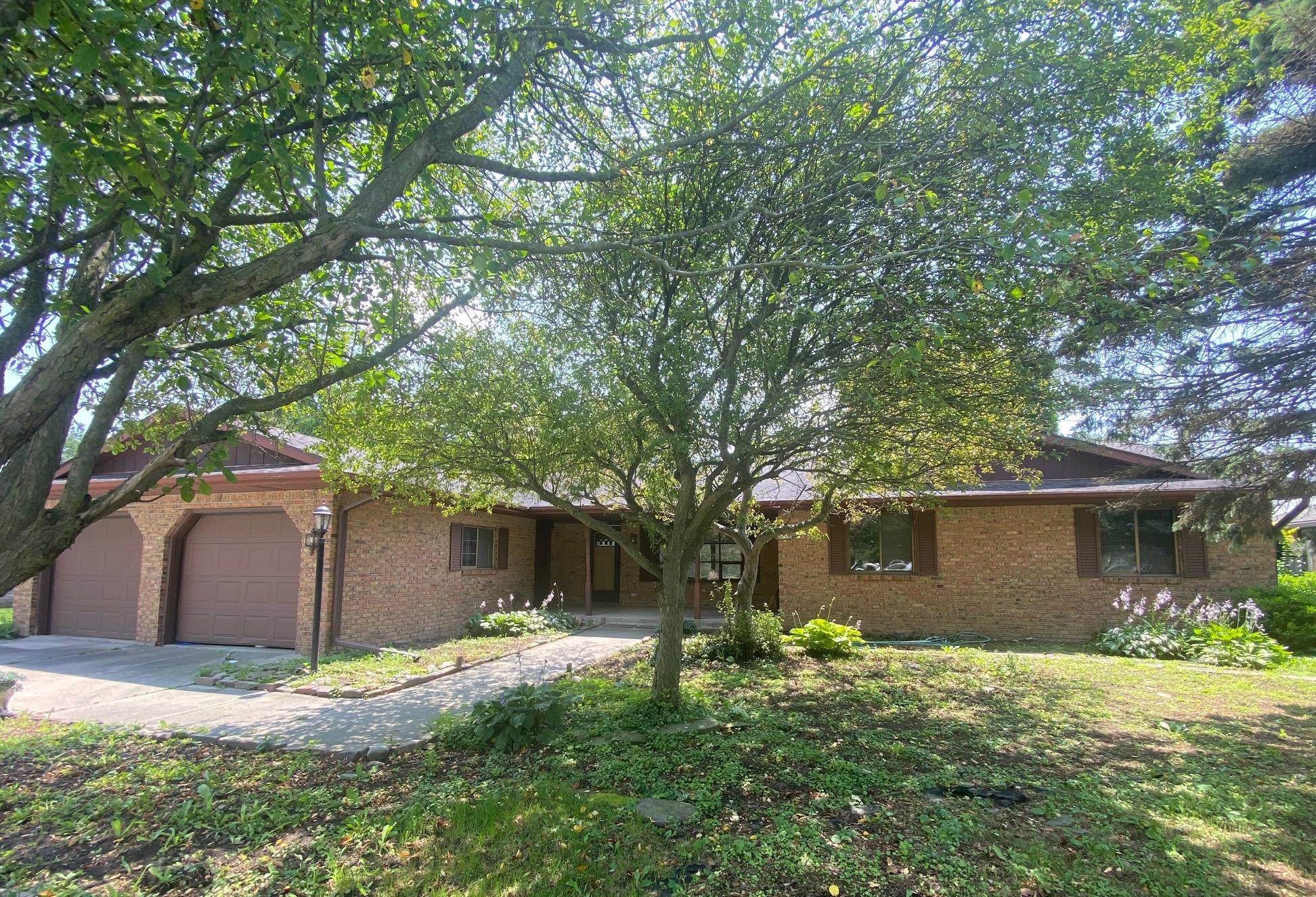Canton Dr, Saginaw, MI 48603